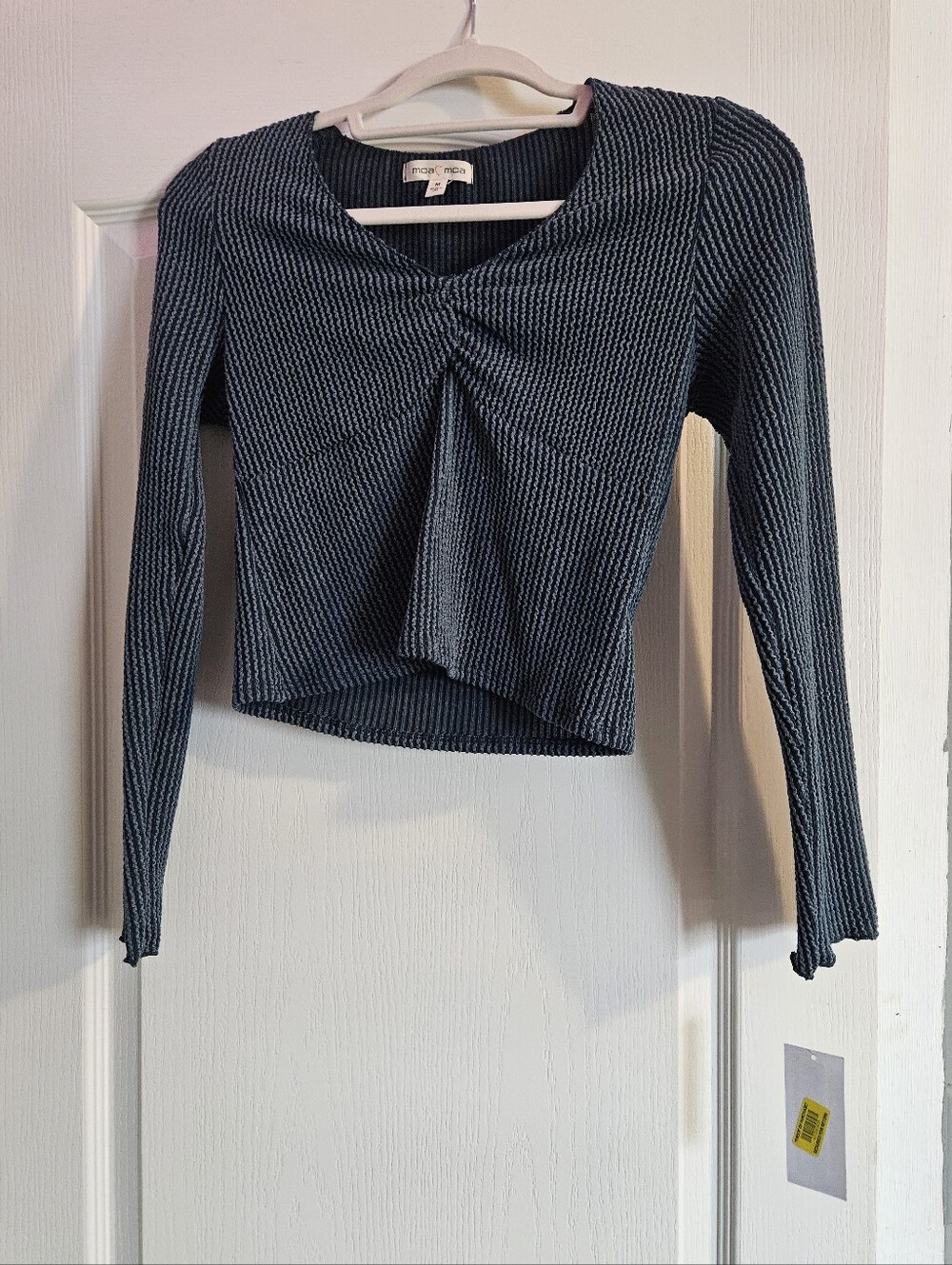 3 For $15🎊 Moa Moa Navy Twist-Front Ribbed Long Sleeve Top